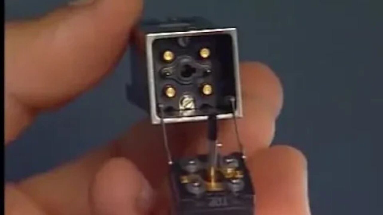 Airbus A320 Pushbutton Removal Installation