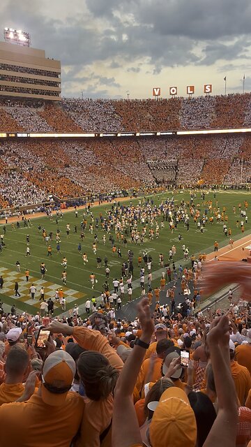 The Day we Smashed the Florida Gators Last Year! FOOTBALL TIME IN TENNESSEE IS NEAR!