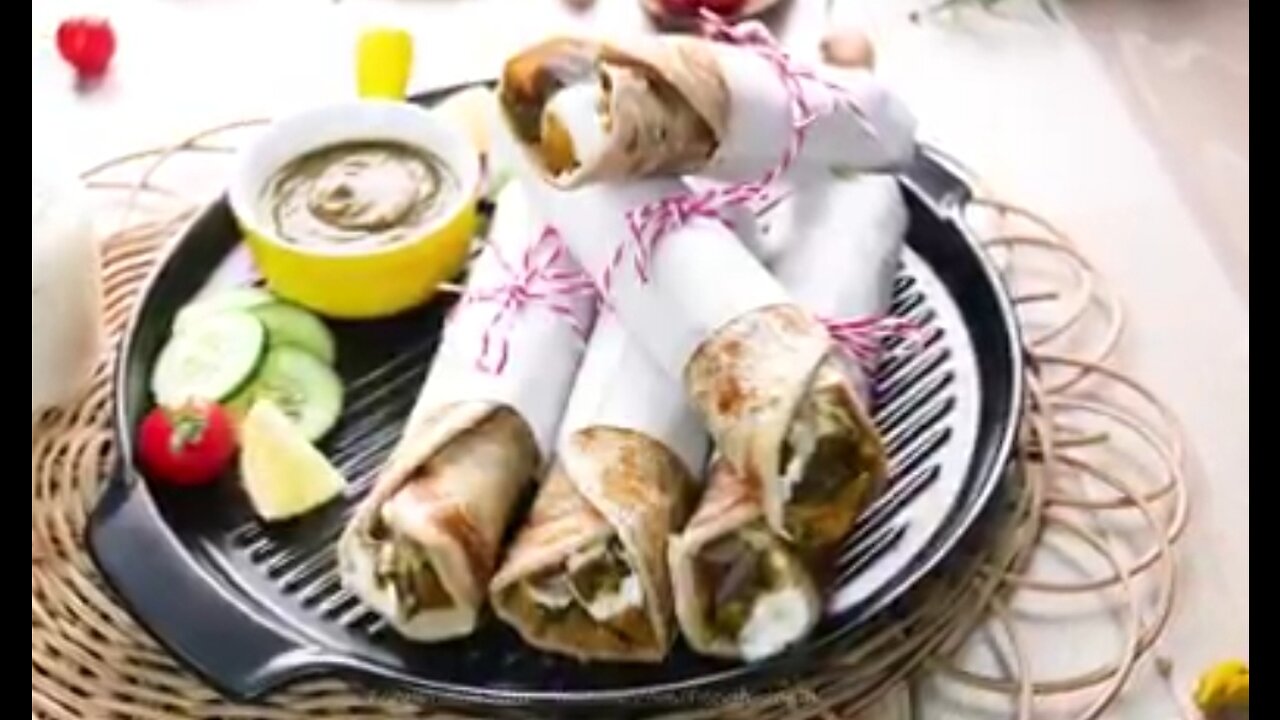 Chicken Mayo Chatni Paratha Roll