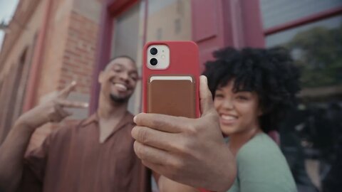 Meet the Apple iPhone 12