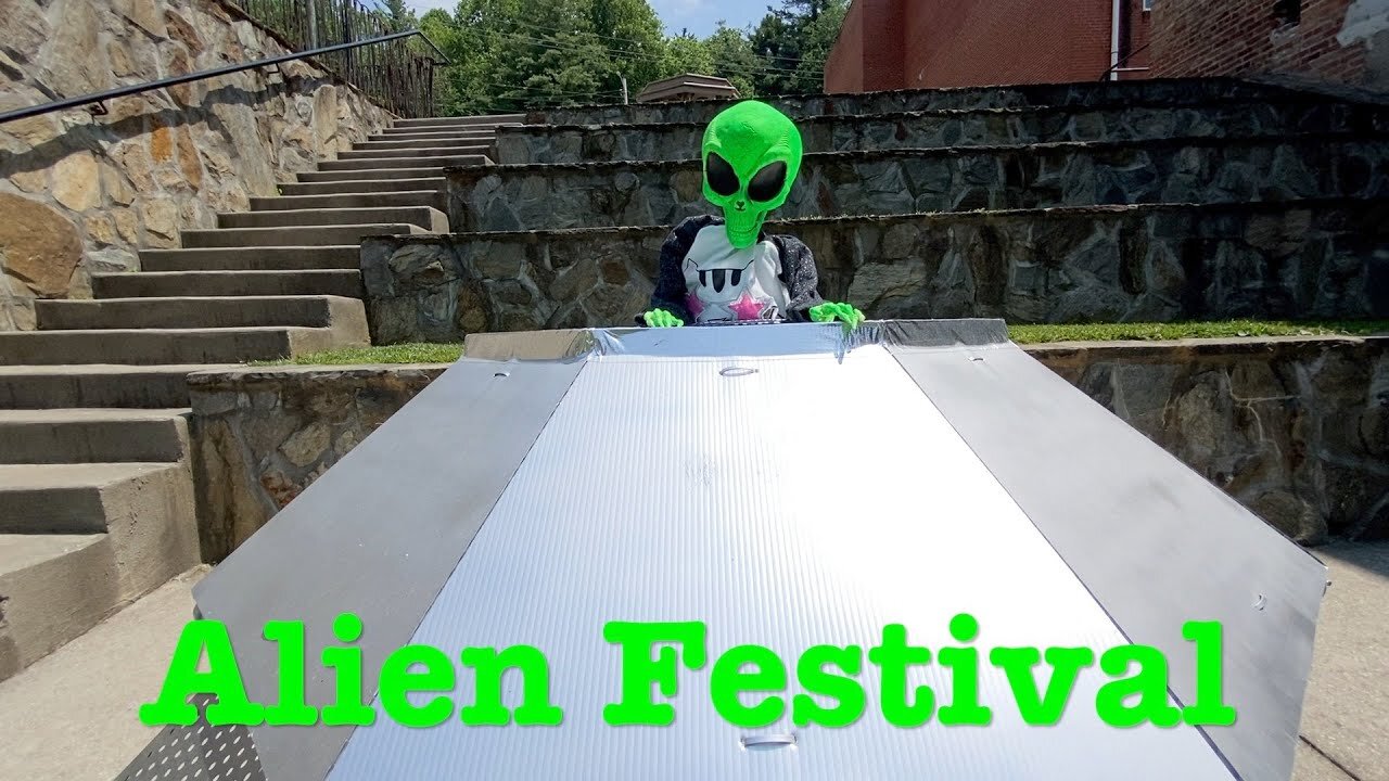 Spruce Pine, NC. Alien Festival 2023 - Visited By More UFOs Than Any Other Town In North Carolina