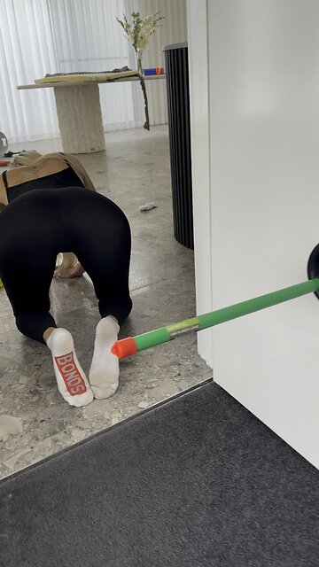 I don’t think that’s how your meant to use a plunger