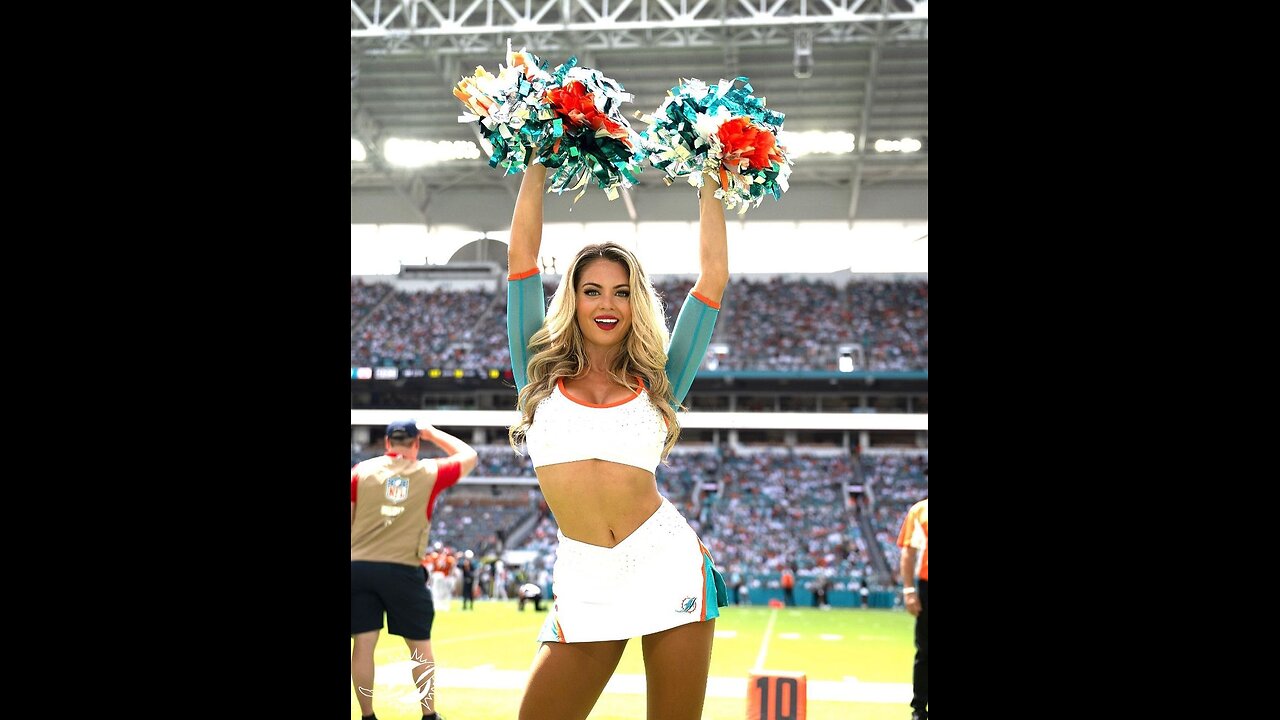 Dolphins Cheerleaders Turning Heads 🧡🏈 Miami Dolphins NFL Football