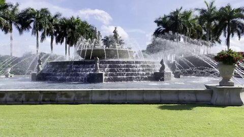 Fountain at Miromar Lakes