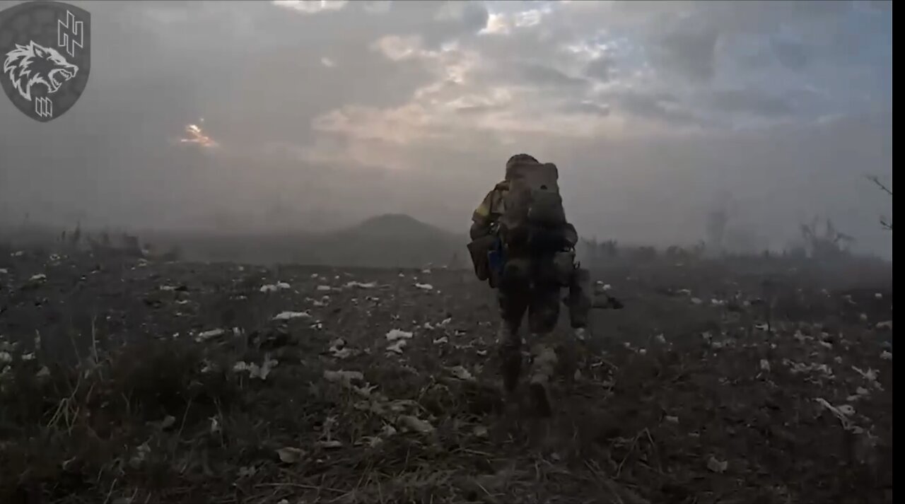 Ukraine combat footage: Brutal trench battle of the 3rd Assault group