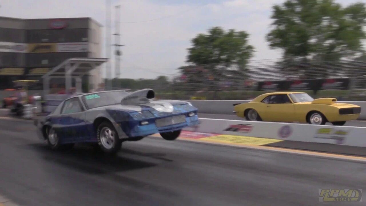 Super Stock Camaro Heads Up Wheelstand