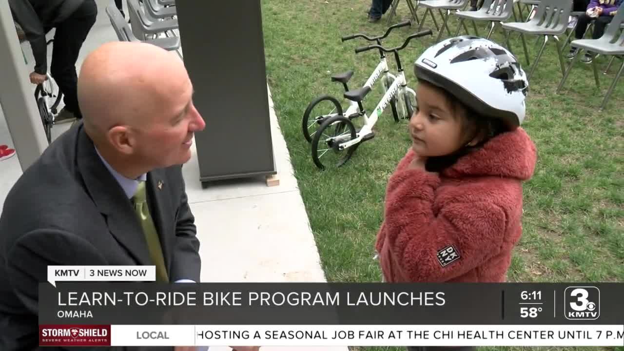 Nebraska Gov. Pete Ricketts in Omaha to support school bike riding program