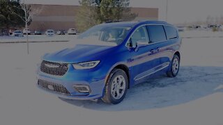 2021 Chrysler Pacifica Limited AWD, Vacuum Inside!