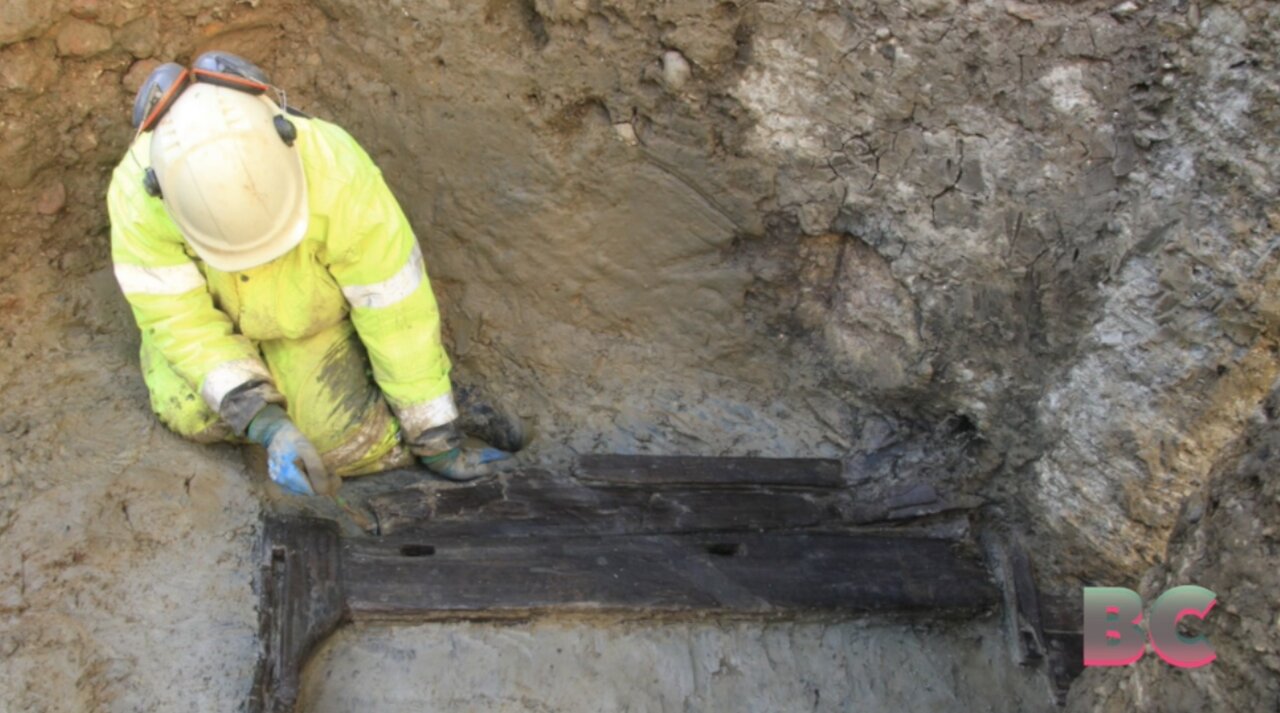 Rare Roman funerary bed discovered in London