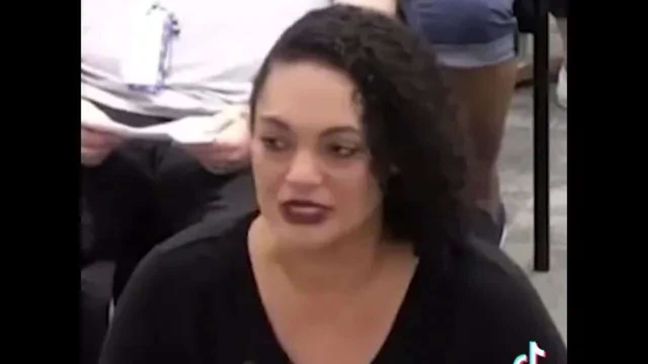 Mom obliterates School board for indoctrinating children to "Wokeness".