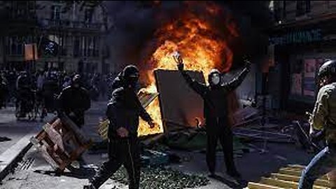Celebran el Primero de Mayo en Francia