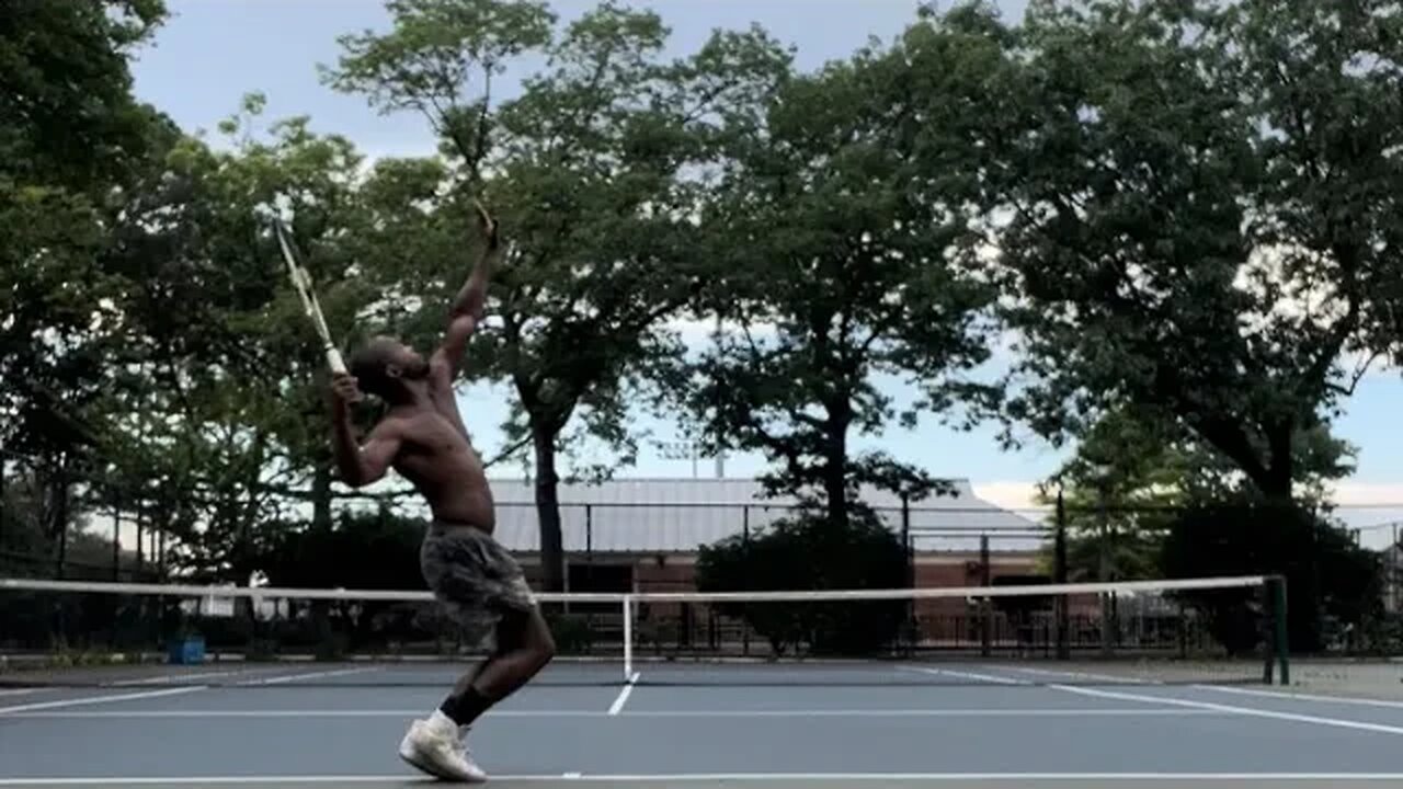 How to hit the perfect serve? IDK Practicing my serve.If you see any mistakes let me know!