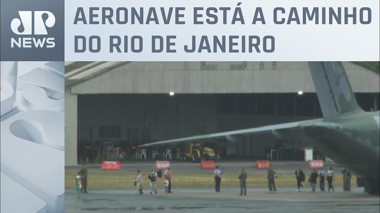 Sétimo voo da FAB com repatriados de Israel sai de Recife com destino ao Rio de Janeiro