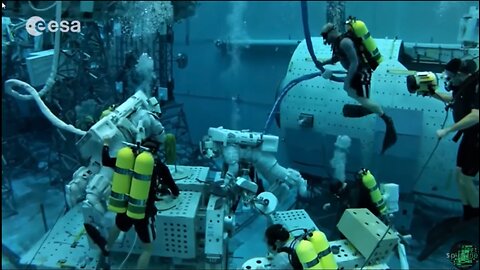 Nasa Filming In A Buoyancy Pool