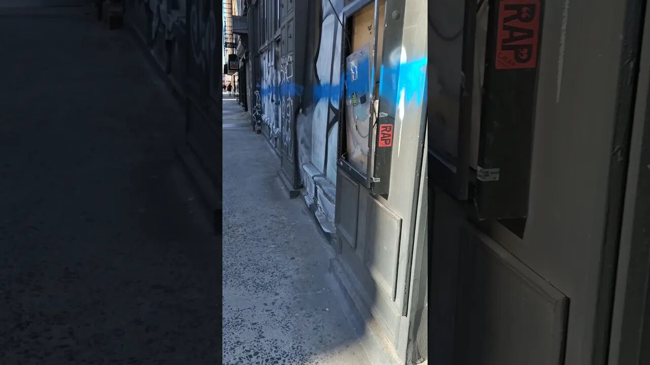 East 35th Street and 3rd Avenue in New York City 2021.