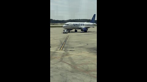 Avión de United listo para despegar