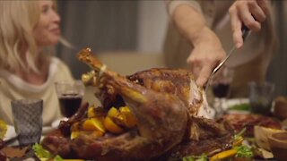 Doctor shares what to do so you don't 'bring COVID to your Thanksgiving dinner'