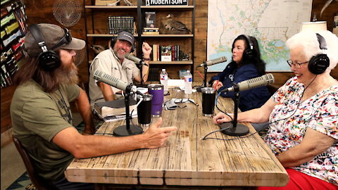 Miss Kay Gets Sassy with Jase & Jase Makes People Want to Beat the Daylights Out of Him | Ep 324