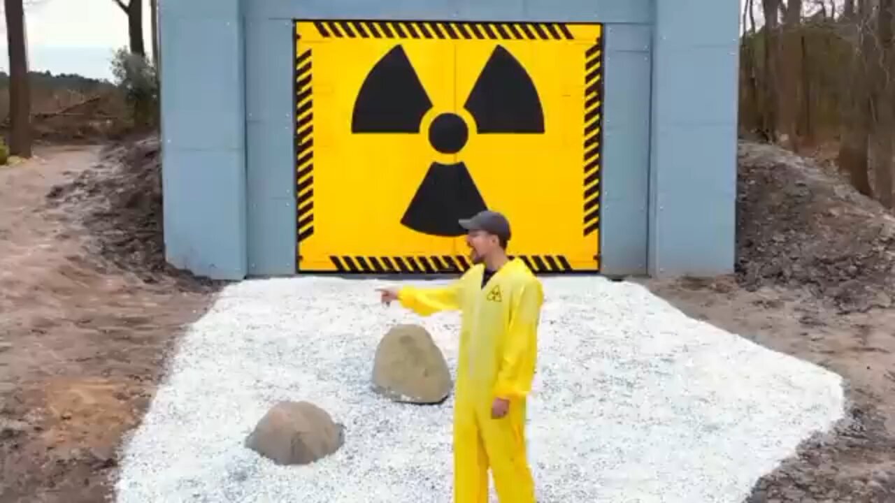 Two People lives in a Nuclear Bunker to Win $500,000|Mr.Beast