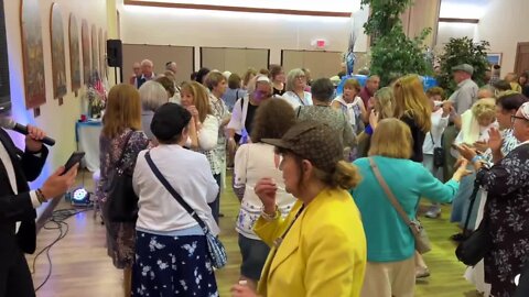 2 synagogues unite against antisemitism, celebrate Israel's independence 75 years ago