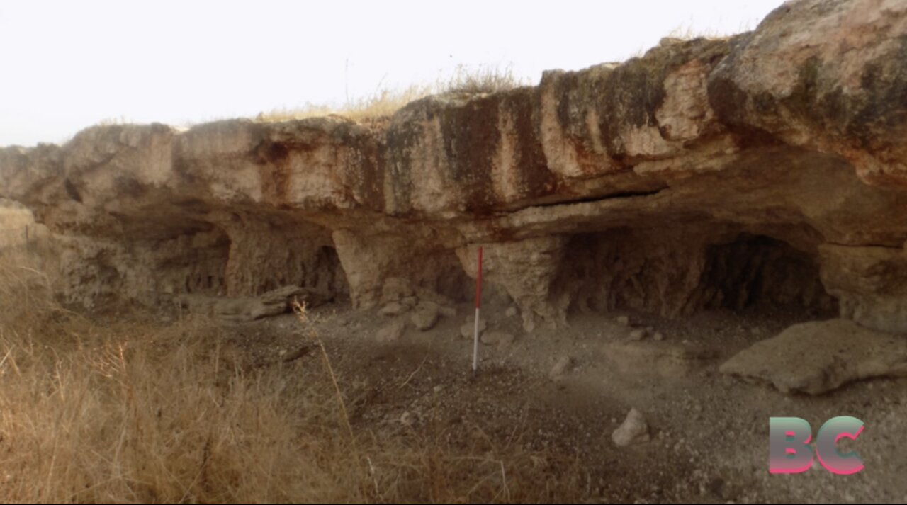 Archaeologists Find Lost Tombs on Military Base