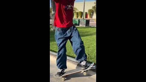 Awesome skate clips.