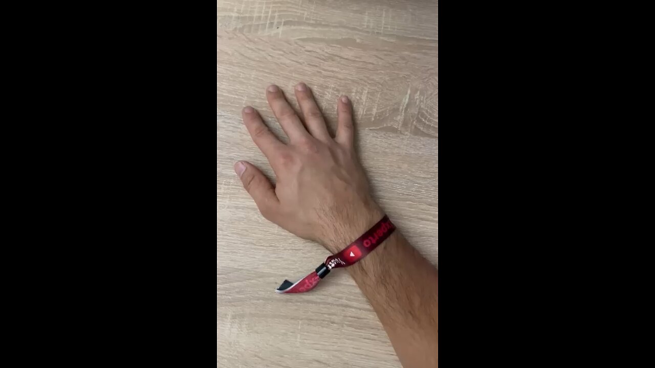 Como Quitar una Pulsera De Festival / Evento (Sin Romperla)