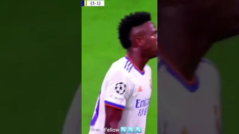 VINICIUS JR.🤯🤯 vs REECE JAMES🤣 #shorts #short #vinicius #realmadrid #benzema benz