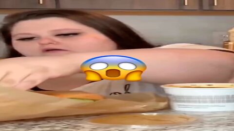 This Woman Wanted Veggie Sandwich 🤔