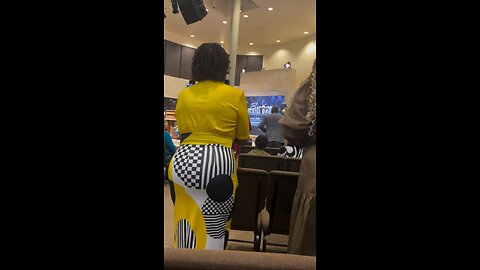 Let’s take out 28 seconds - Praise Break!! 🙌🏾💛