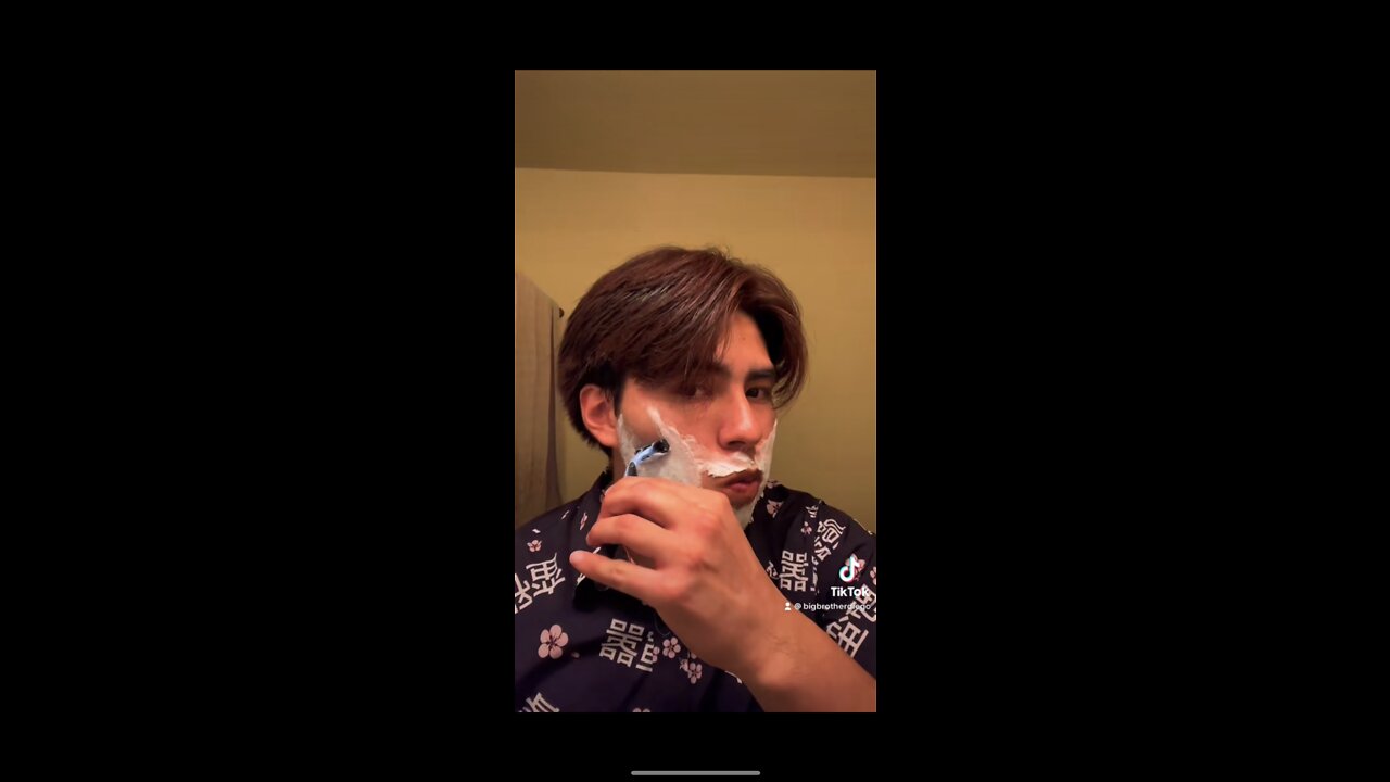 Shave like the top 1% 💪🪒