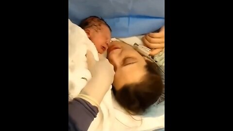 First kiss by mother to newborn 👶….