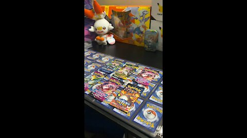 Pokémon Random Pack Opening!! 12/10/2021