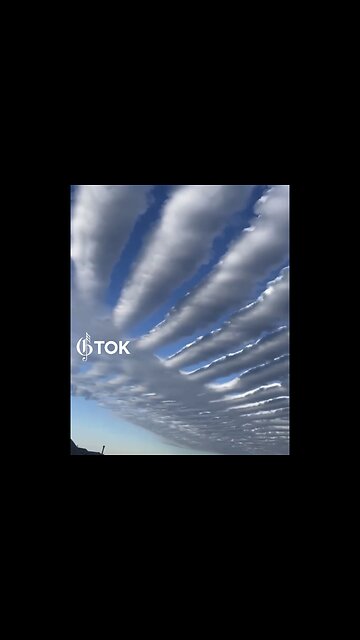 STRANGE MYSTIC SKY☁️💨📸 WITH HUGE FORMATIONS OF CLOUD ANOMALIES IN SPAIN🌥️🌐☁️