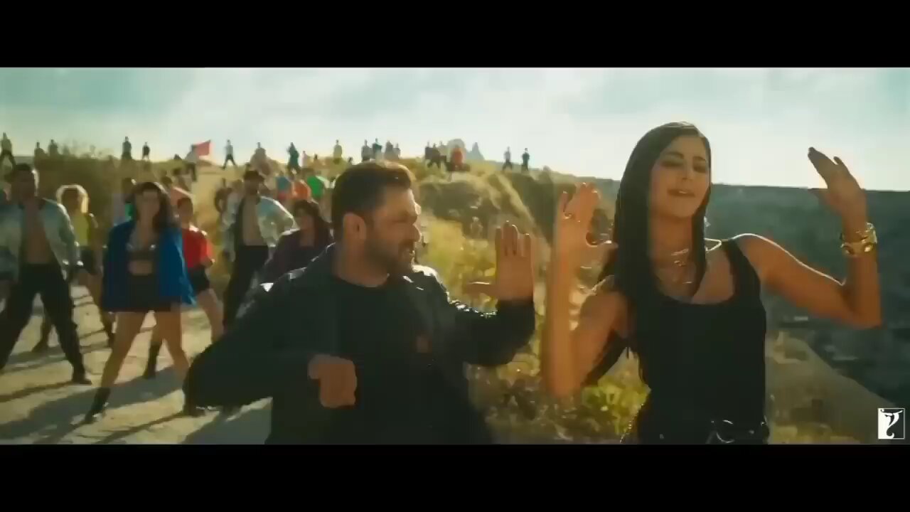 baithe baithe kya kare karna hai kuch kam tiger 3 new song