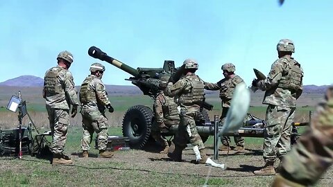 Watch_ Artillery Instructors Keep Their Training Shap