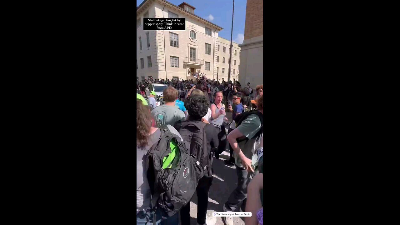 Student atthe University of Texas got pepper sprayed. He handled it about as well as you'd expect 👀