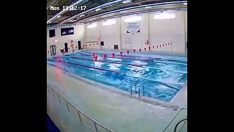 ⚡A swimming pool during one of the recent earthquakes in Turkey