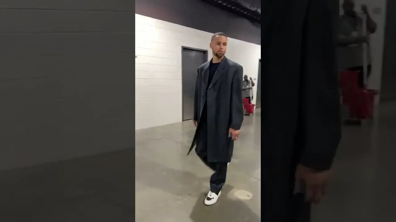Steph arrives in style for Game 2 in Memphis!
