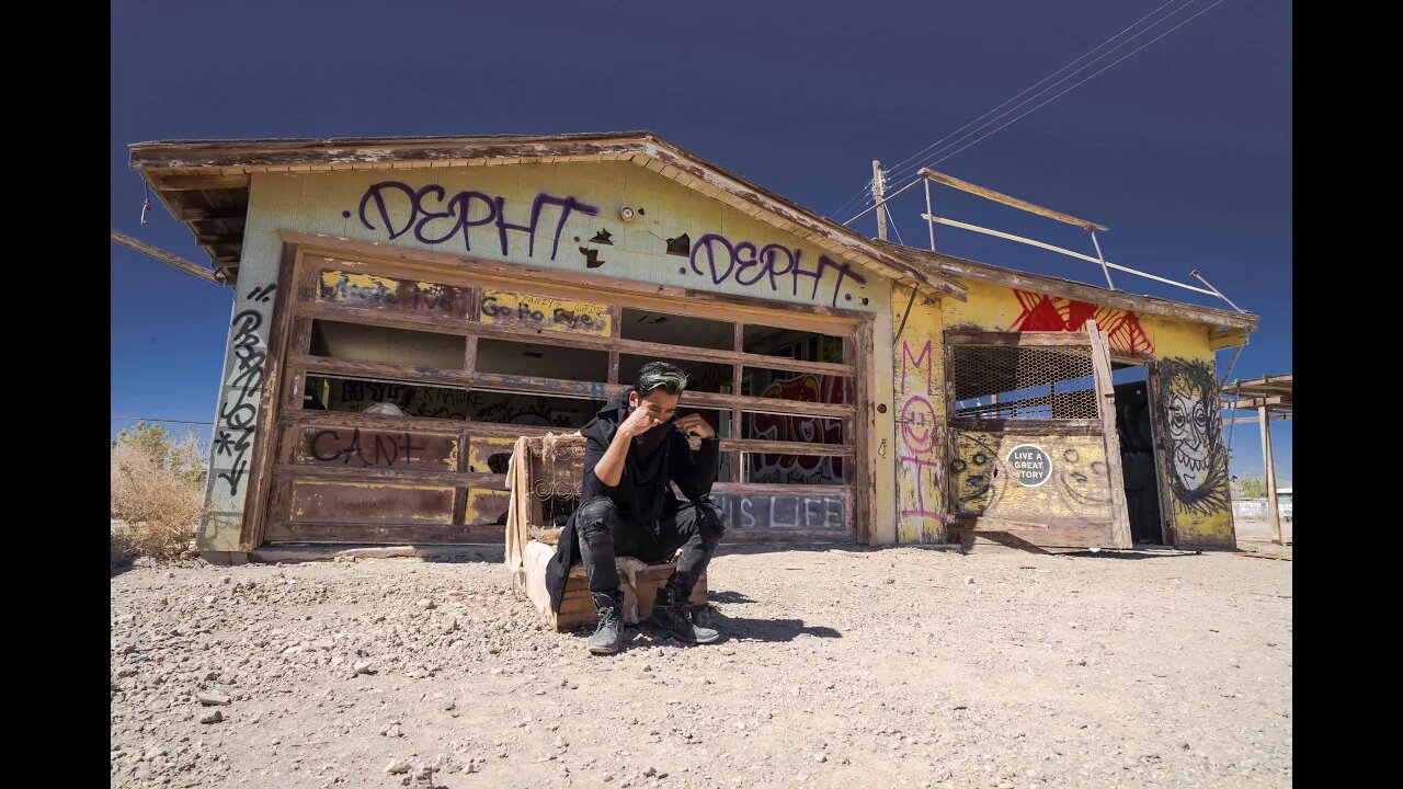 GHOST REBEL TOWN - BOMBAY BEACH ( WATER POLLUTED )