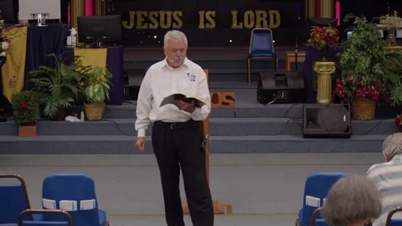 Living & Moving In The Holy Ghost by Dr Michael H Yeager