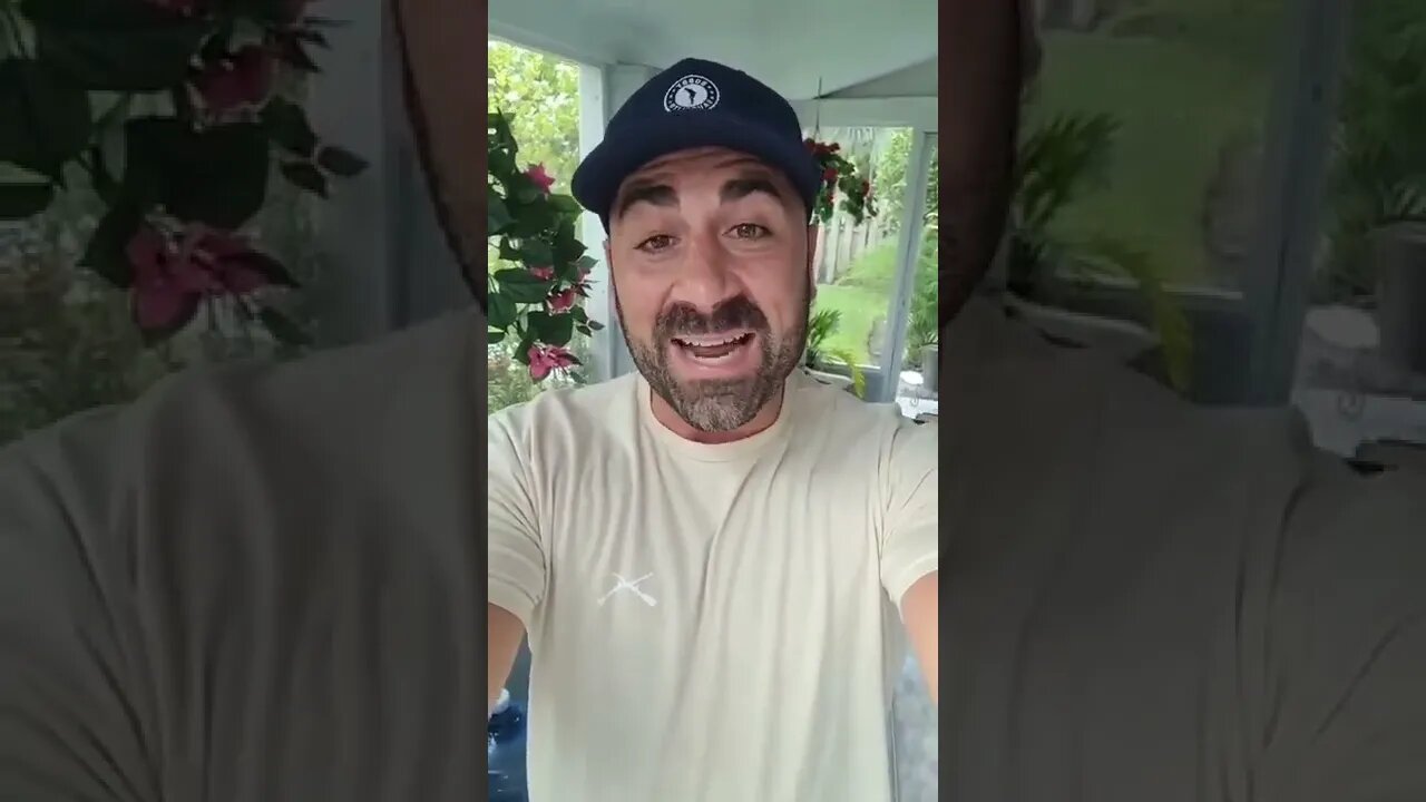 DONNIE FLIGHT-RISK FLEES EARTH IN SPACESHIP