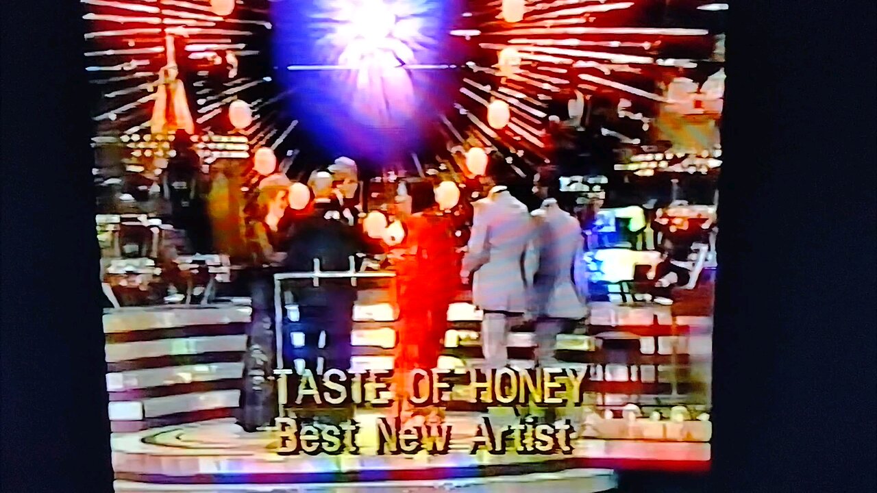 Taste Of Honey winner 1979 Grammys, Oscar Peterson Trio Live