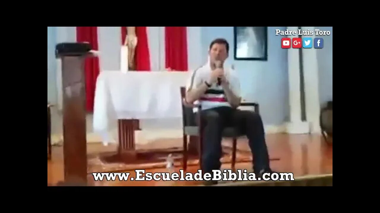 Jesús Hijo único de la Virgen. Padre Luis Toro.