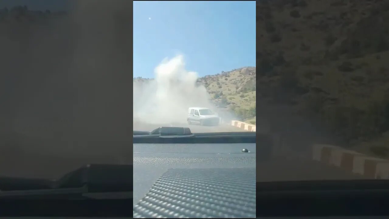 Car catch's fire - ATLAS MOUNTAINS MOROCCO