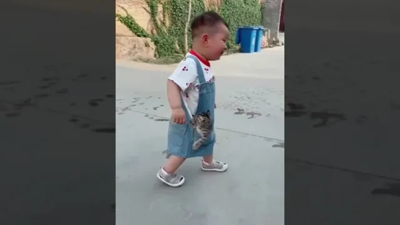 Cute child and cute baby cat#shorts