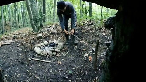 Camping, building wood and rock forest houses and fireplaces, quail cooking - survival, DIY $$ 10