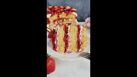 Strawberry Shortcake Cake