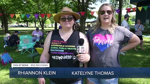 Rhiannon Klein and Katelyne Thomas