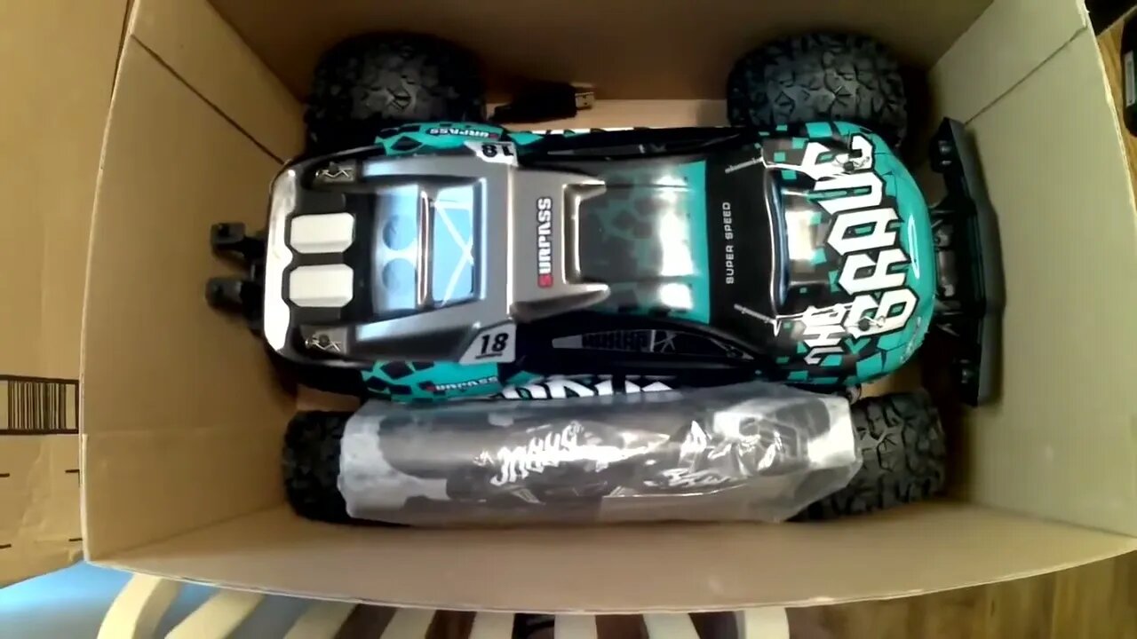 SUBOTECH BG1518 4WD Off Road RC Car for Kids, I own it VERY tough car!